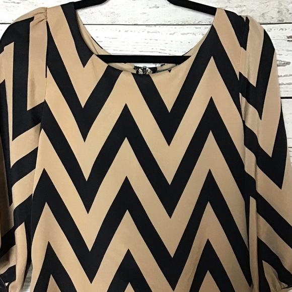 JULILA CHEVRON TUNIC DRESS SZ MEDIUM - Picture 3 of 8